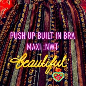 Bohemian style maxi w:pockets,push up bra, adj.straps,&elastic back! ♥️